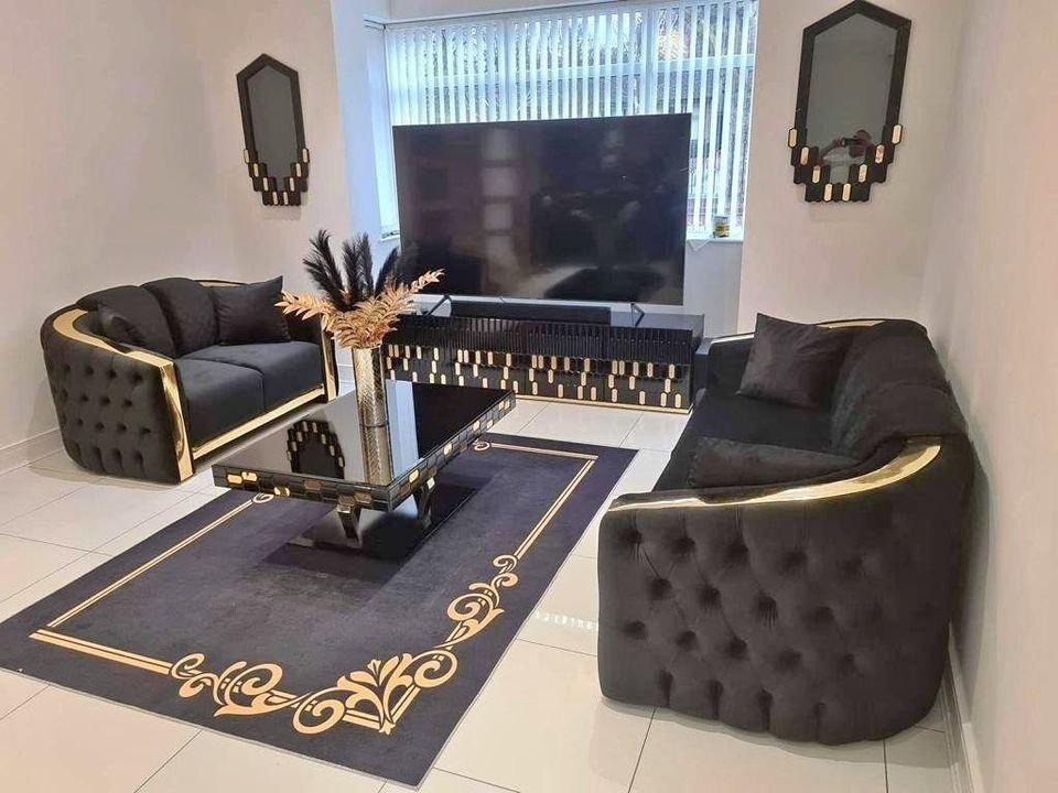 NICE LOOKING MADRID SOFA BED FOR SALE !!! in OL9 Oldham für 899,00