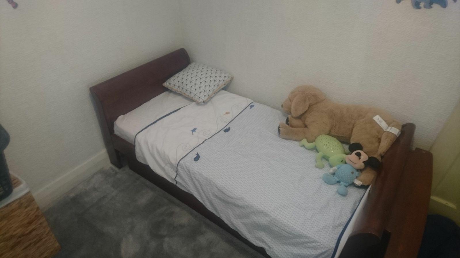 Brown Mamas and Papas Mia Cot Bed in EN1 London für 100,00 QAR zum