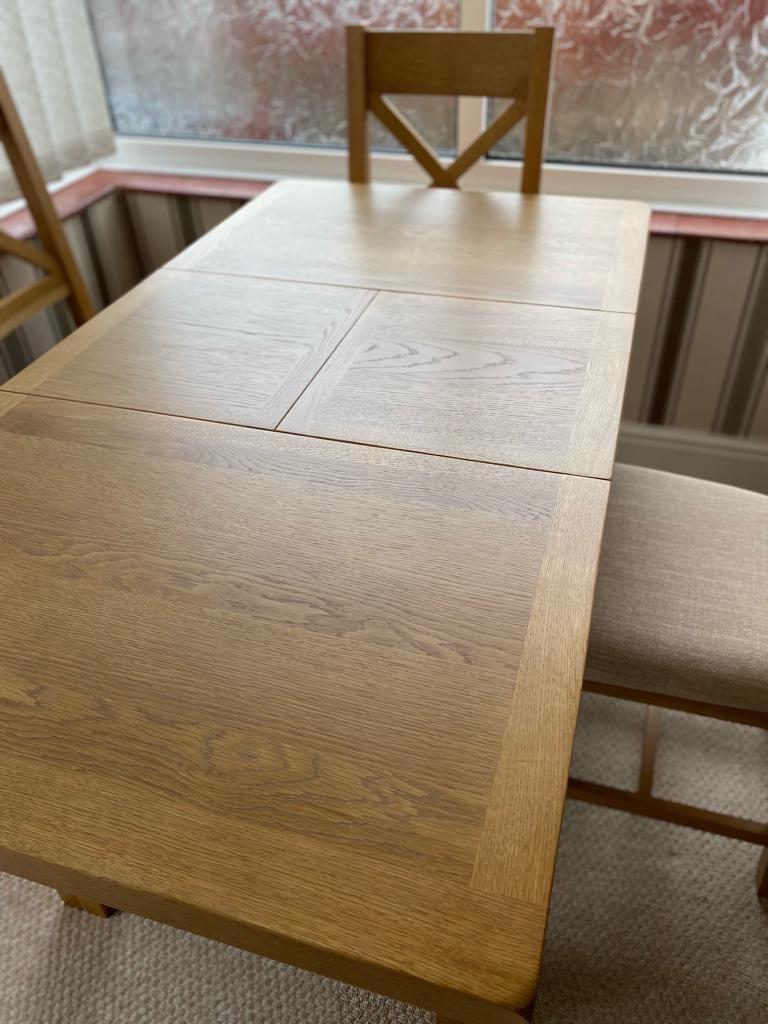 Listers Extendable Dining Table & Chairs in CH4 Chester für 400,00 £ zum Verkauf Shpock DE