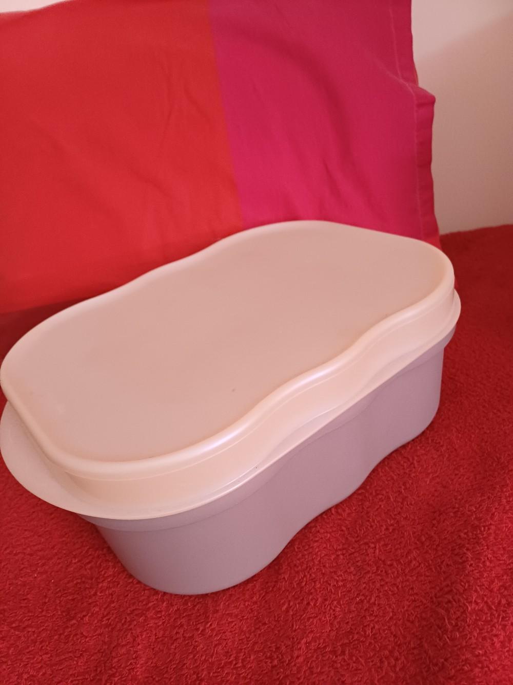 Tupperware Brot Behälter in 6410 Telfs für 7,00 € zum Verkauf | Shpock DE