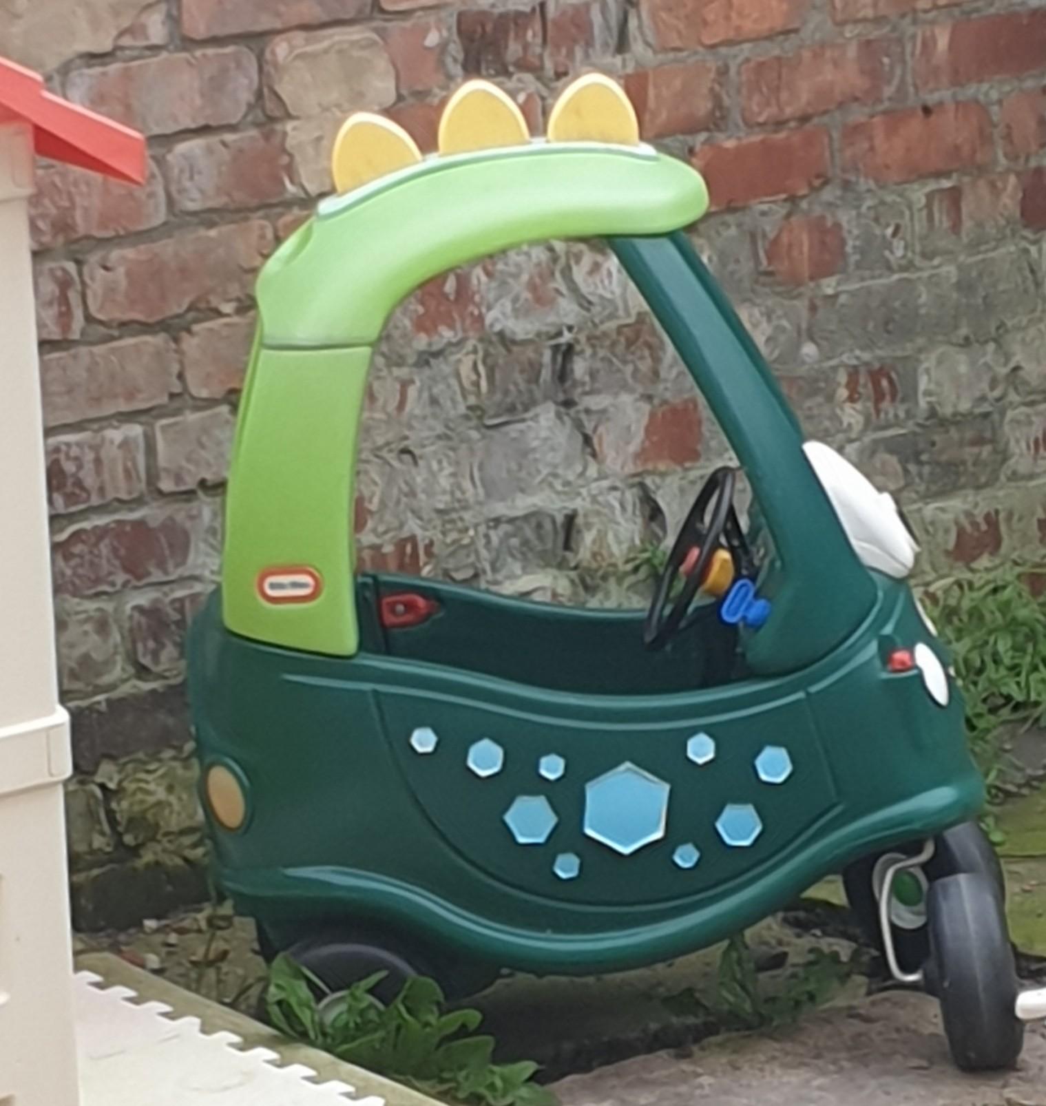 little tikes dino car in CH43 Village für gratis zum Verkauf Shpock AT