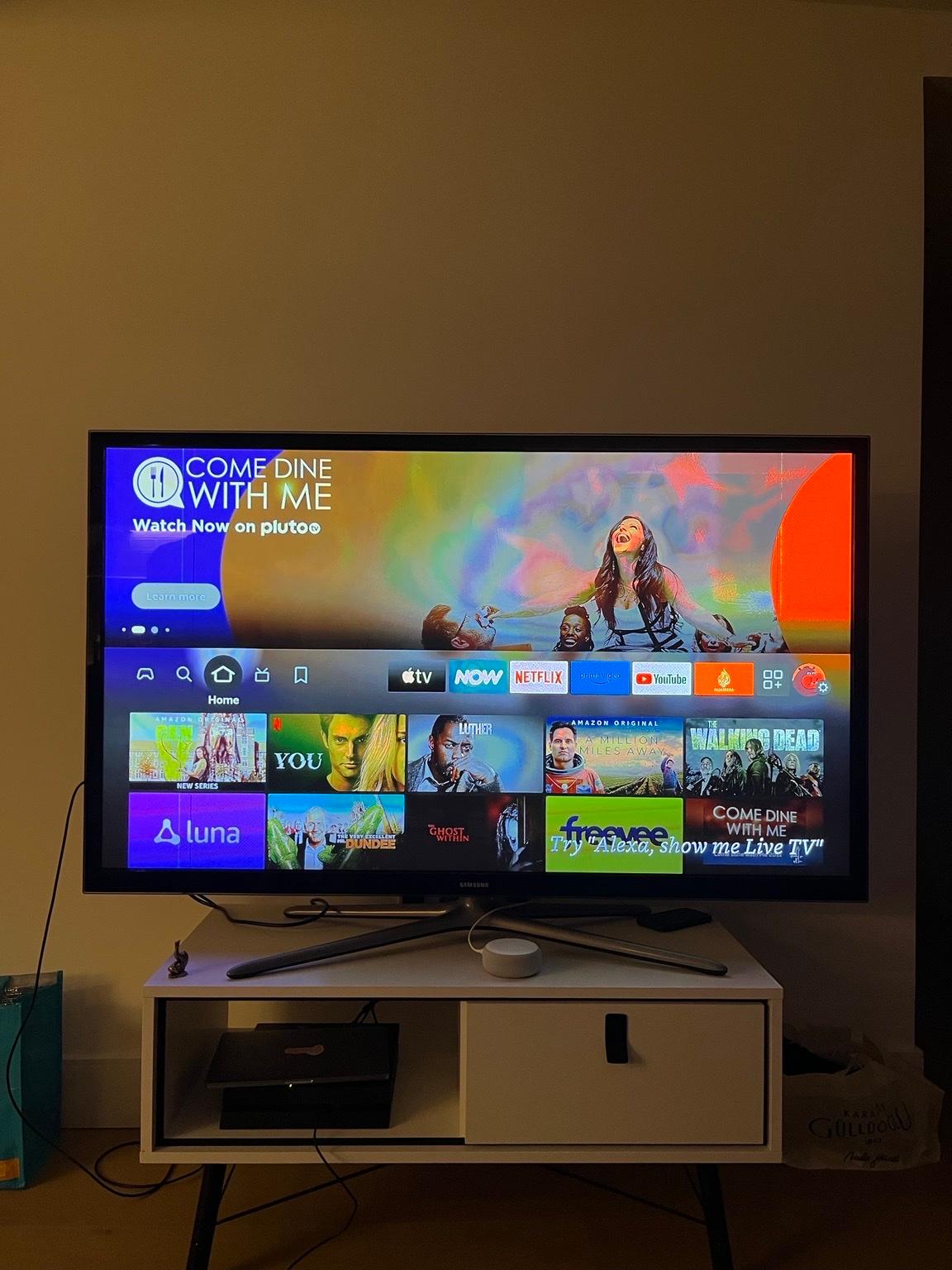 60 inch Samsung Smart TV in SW11 London for £70.00 for sale Shpock
