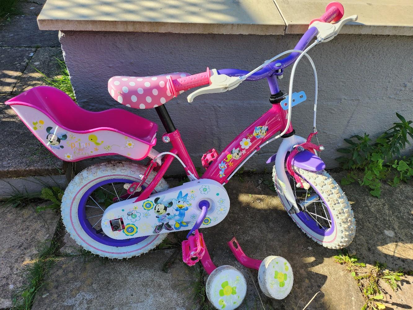 Minnie mouse bike in B25 Birmingham for £30.00 for sale | Shpock