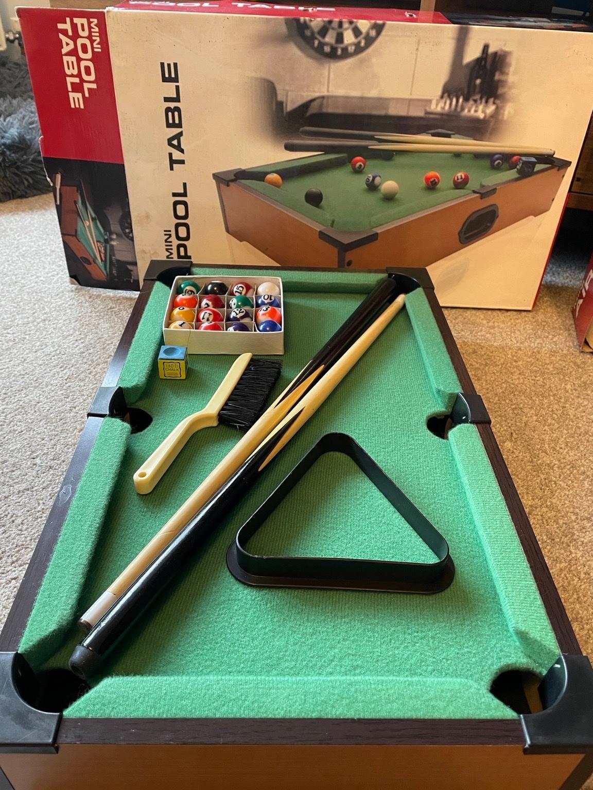 Mini table top pool table in DY5 Dudley für £ 6,00 zum Verkauf Shpock AT