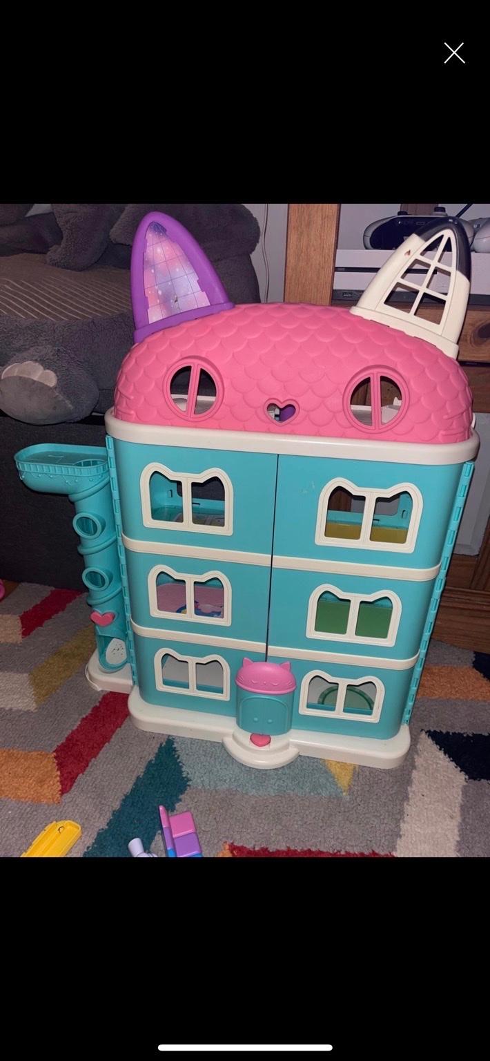 Gabbys doll house and Gabby boom box in CH1 Chester für 30,00 £ zum