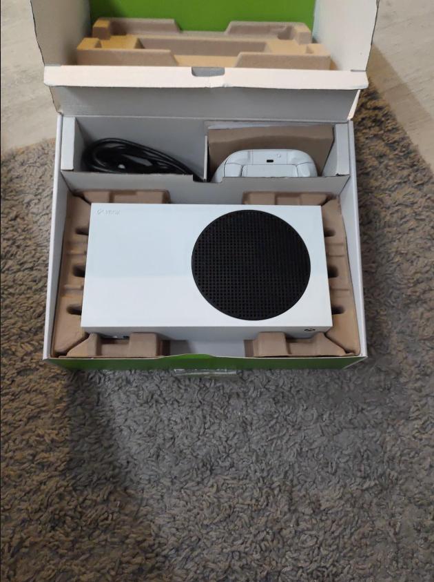 xbox series s boxed in DN6 Doncaster for £180.00 for sale Shpock