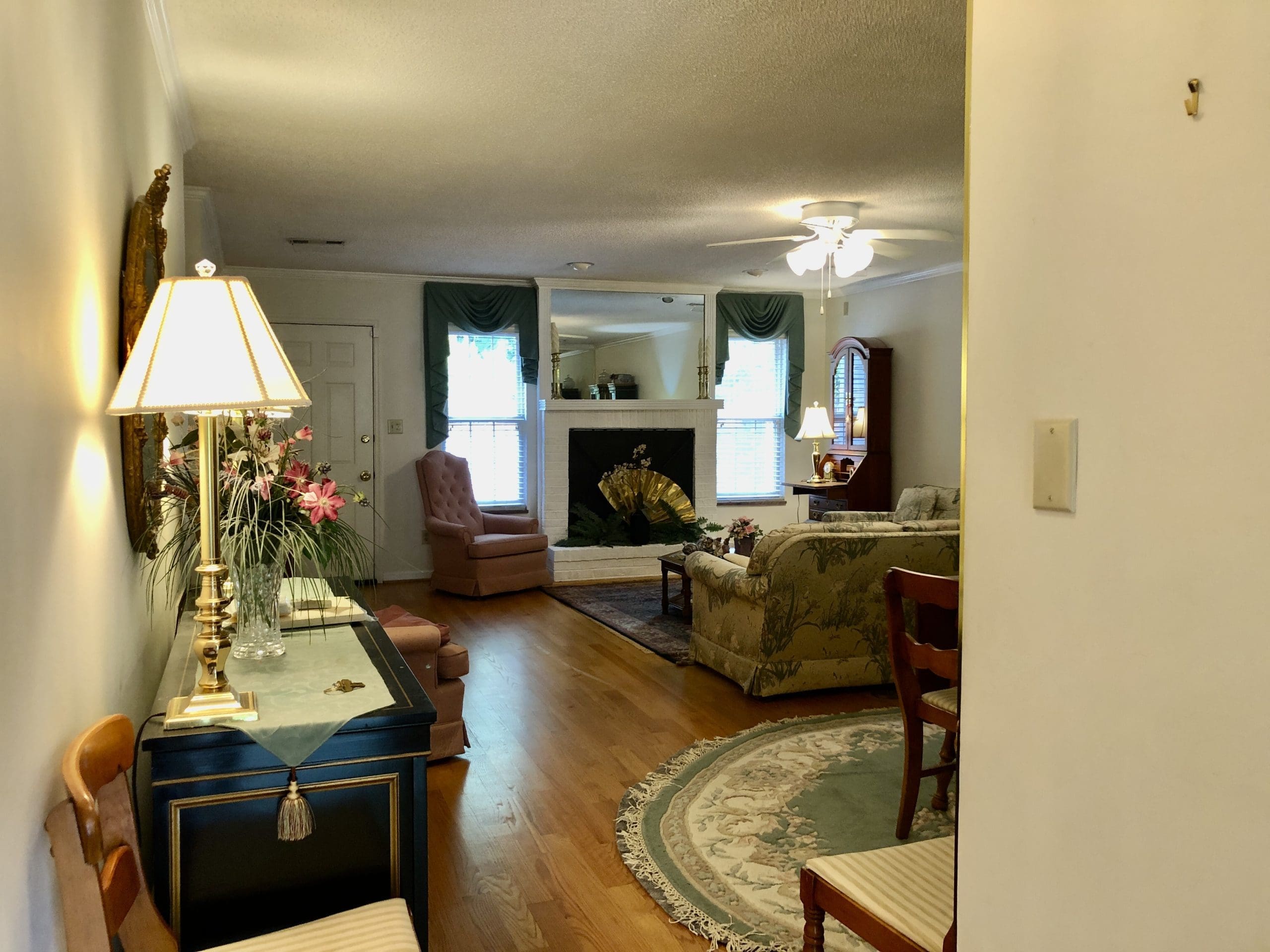 SOLD 275,000 5019 Griffins Gate Lane Knoxville, TN 37912