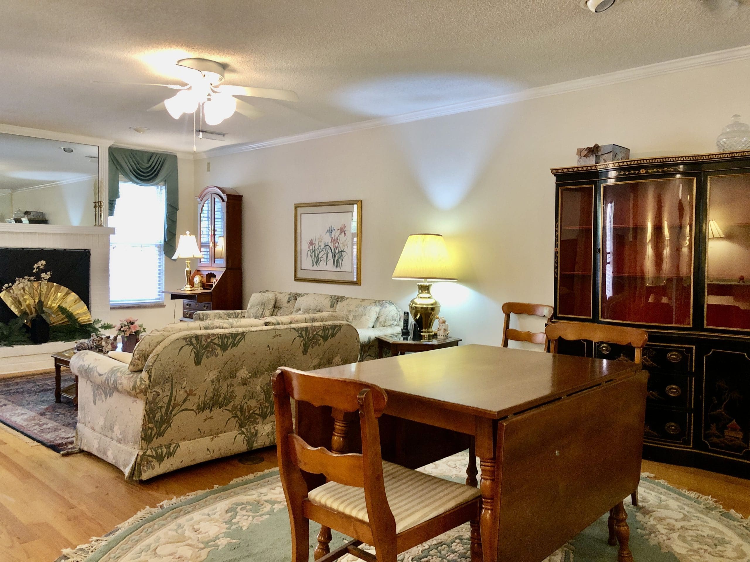 SOLD 275,000 5019 Griffins Gate Lane Knoxville, TN 37912