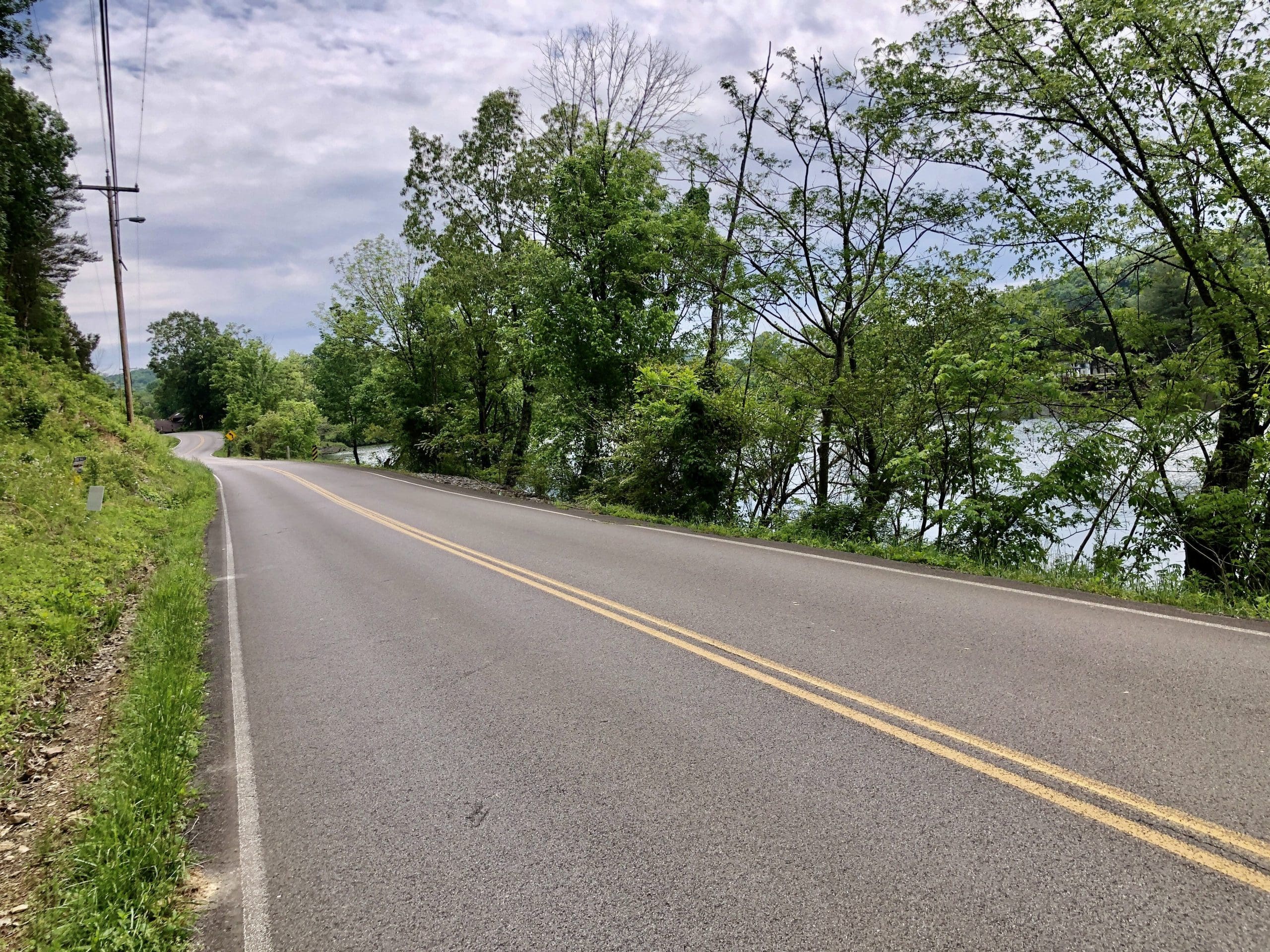 SOLD 28,930 Melton Hill Drive Clinton, TN 37716 Powell Auction