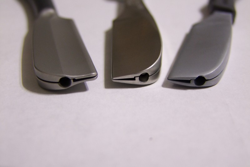 Feather DX vs. SS Badger & Blade