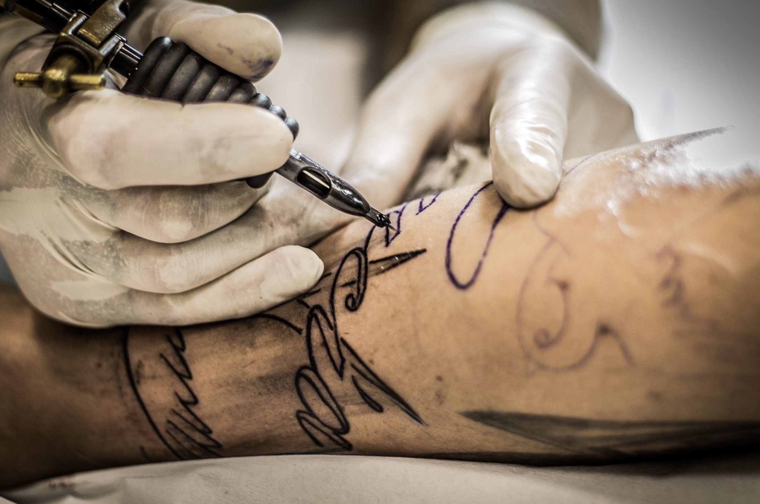 Le Tatouage Ephemere La Nouvelle Astuce Pour S Embellir