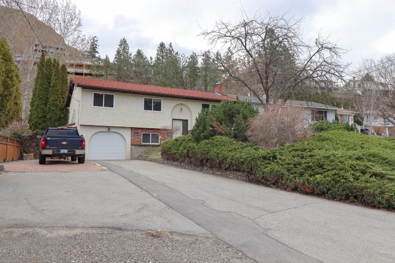 1211 MCLEAN CREEK Road,193689 Maap Group South Okanagan Properties