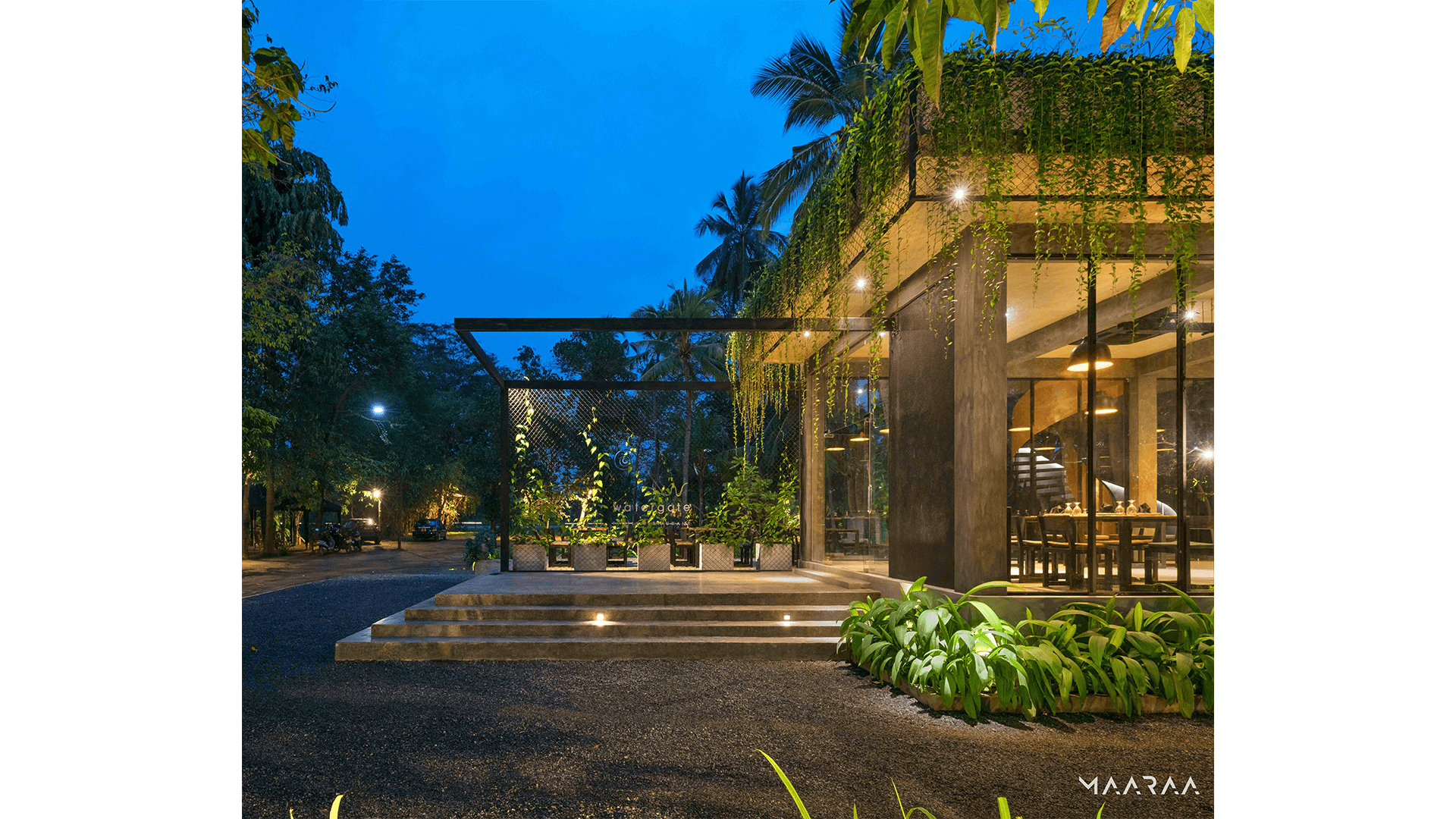‘Watergate’ Restaurant at Medirigiriya / Hospitality Maaraa