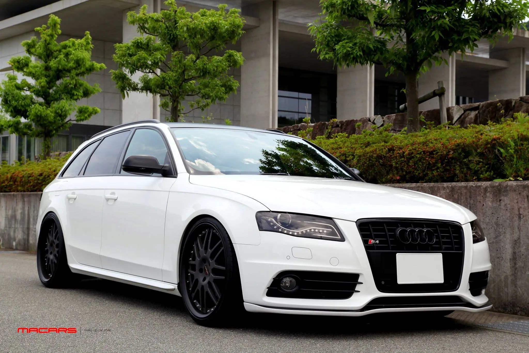 Audi A4/B8 2.0TQ Avant MACARS (メイカーズ) 兵庫県姫路市