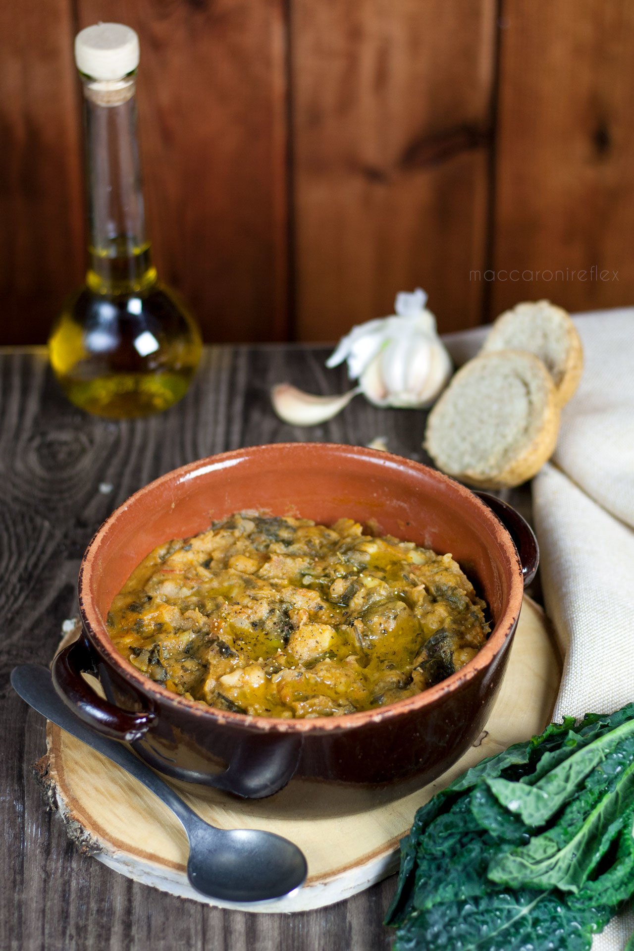 Ribollita, zuppa toscana con cavolo nero Maccaroni Reflex