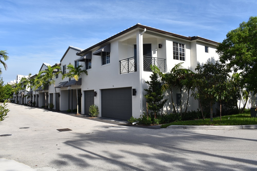 Atlantic East Townhomes Mac Enterprises of North Palm Beach Inc.