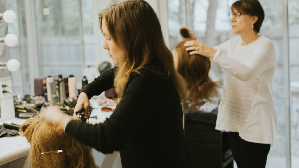 Salon Cut & Style Mac Hair Studio