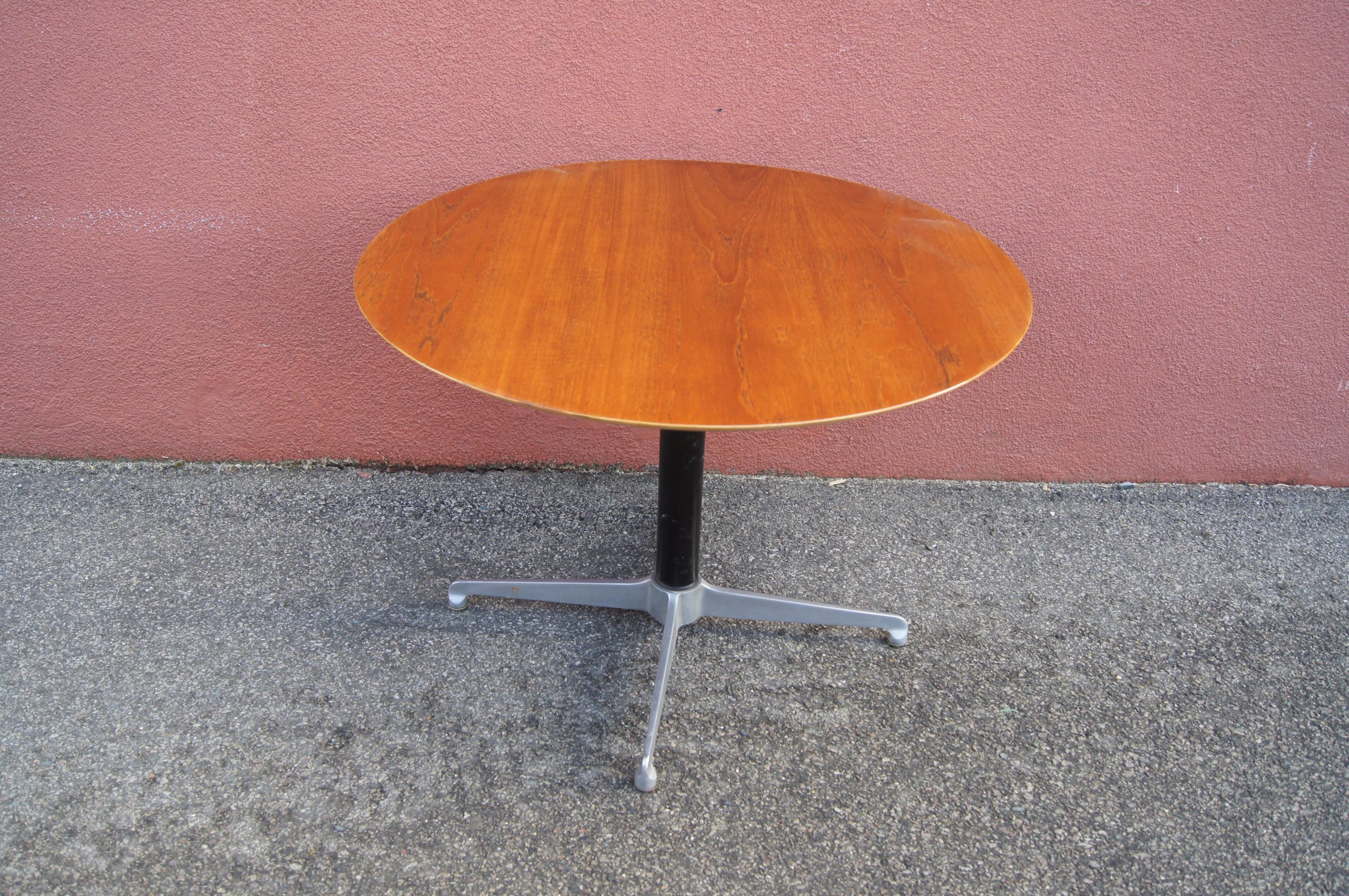 AdjustableHeight Round Teak Coffee or Side Table Machine Age New