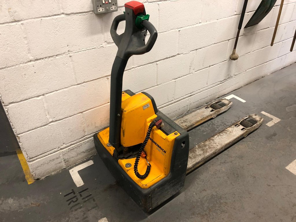 JUNGHEINRICH EME 1112 Electric Pump Truck 2006 1200kg Lift 240v