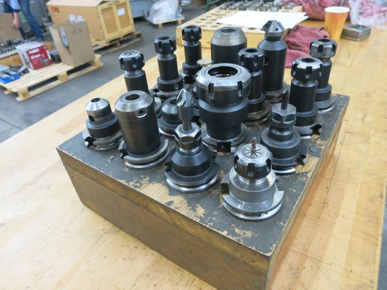 Machines Used Cat 40 Taper Tool Holders, Assorted with Wood Divider