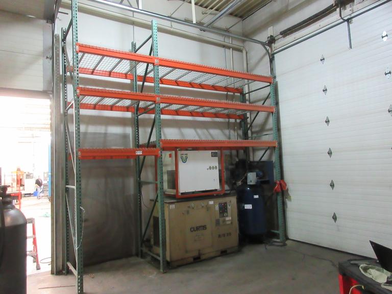 Machines Used Pallet Racking, TearDrop Style with Wire Decking 168