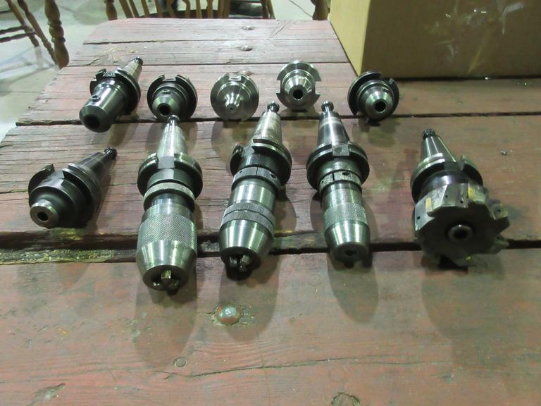 Machines Used Cat 40 Taper Tool Holders 10 Assorted, Including 6