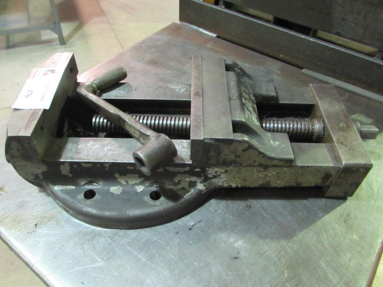 Machines Used 73/4" Shaper Vise with Handle and Jaws