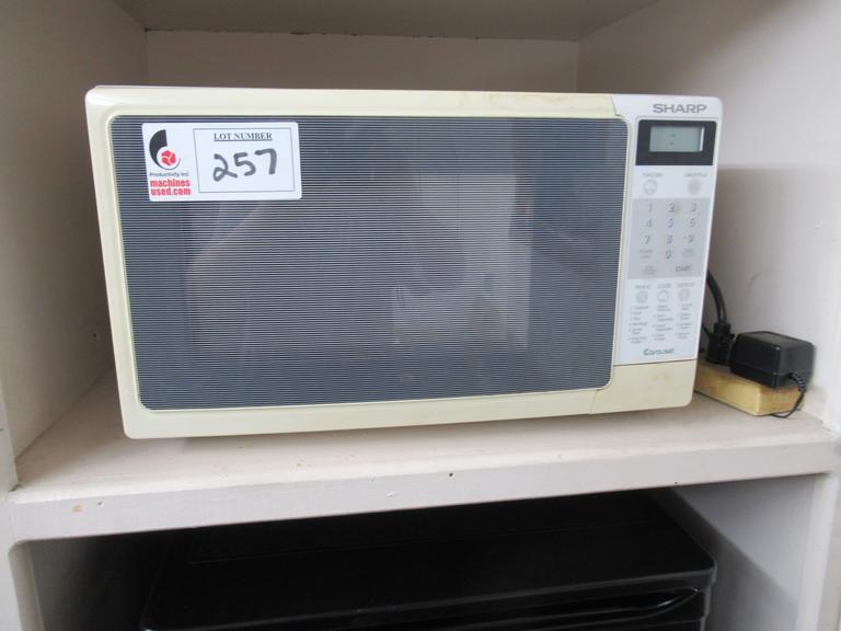Sharp Carousel Microwave Oven