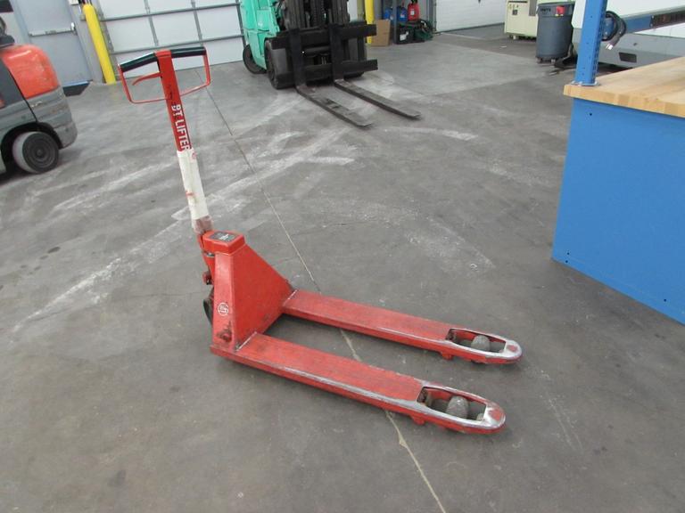 Machines Used BT Lifter L2300 Pallet Jack