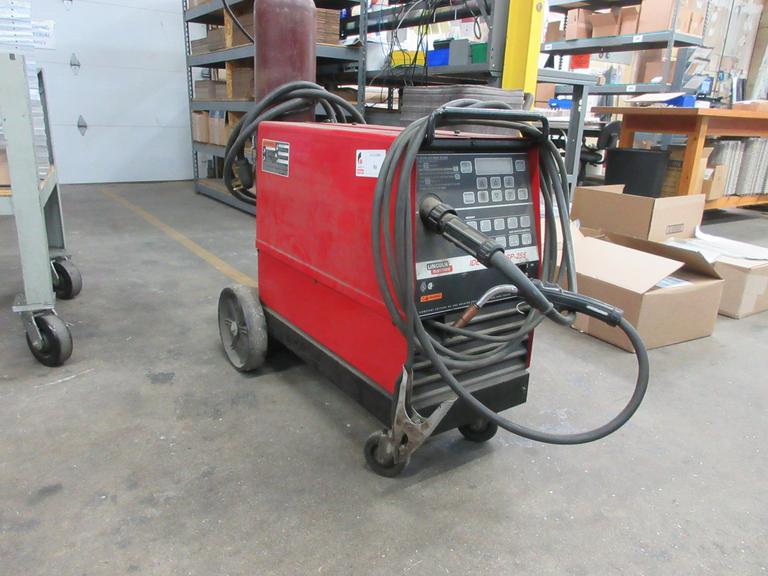 Machines Used Lincoln Idealarc SP255 Wire Feed MIG Welder with Cart