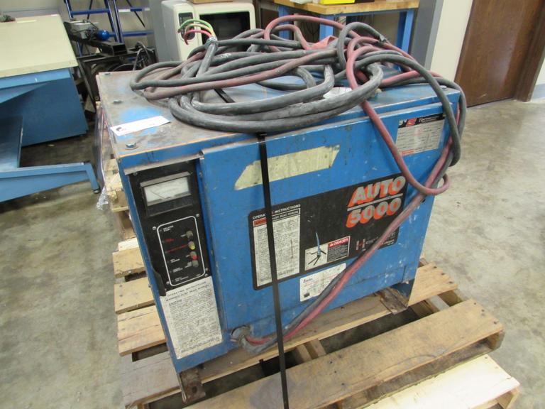 Machines Used Hertner 3TD18865 18Cel 865 Amp Hour Battery Charger