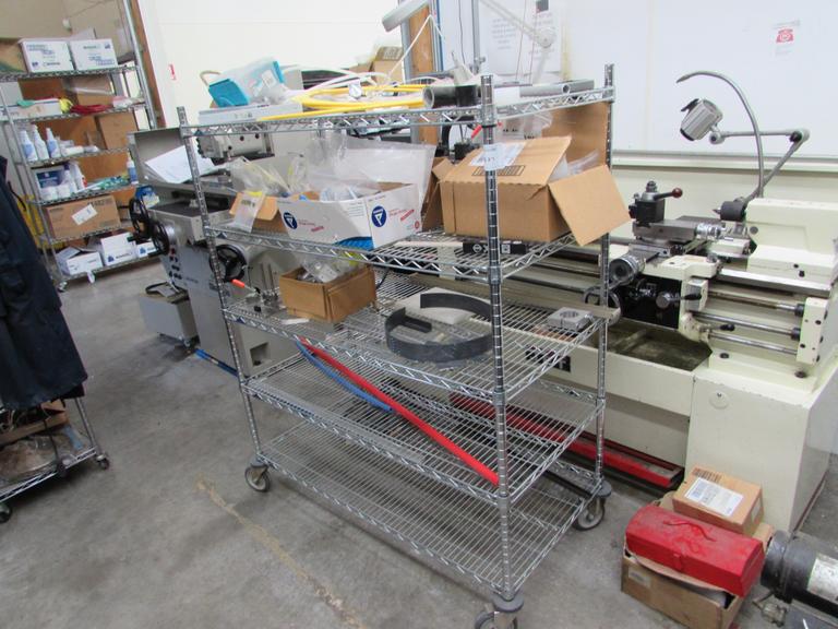 Machines Used Metro Wire Rack with (5) Shelves