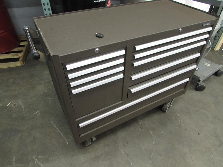 Machines Used Kennedy Rolling Tool Chest with (10) Drawers