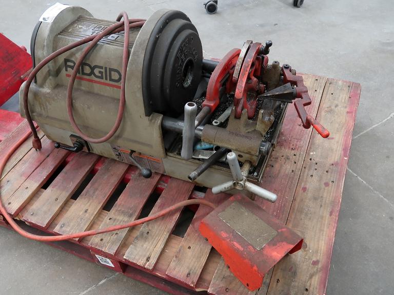 Machines Used Ridgid 1822I Pipe Threader with Reaming, Threading and
