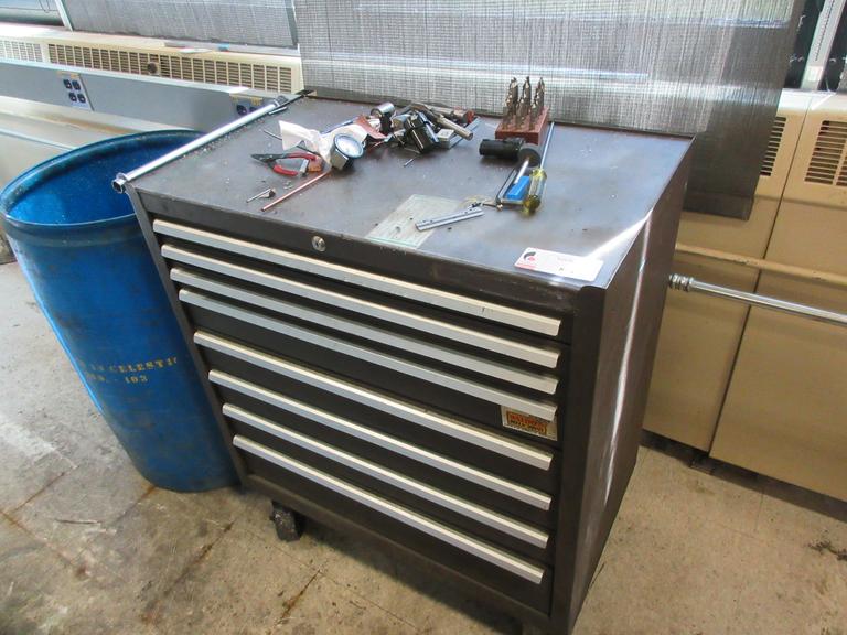 Machines Used Kennedy 8Drawer Rolling Tool Chest with Contents of