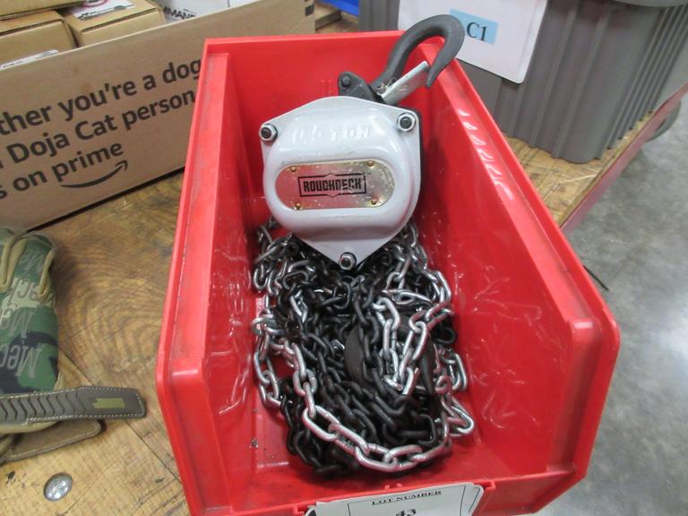 Machines Used Roughneck 1/2 Ton Manual Chain Hoist, 10" Lift Height