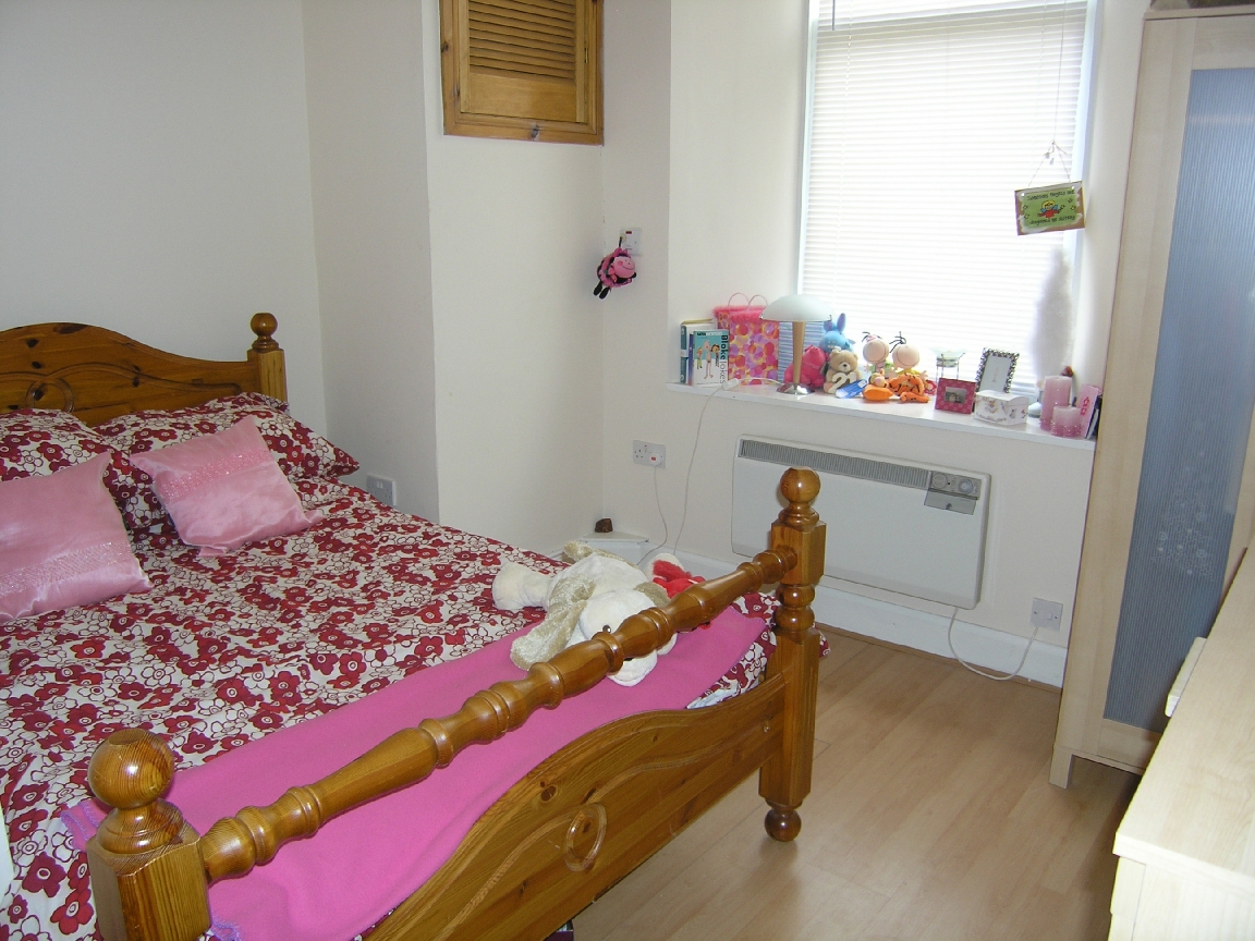 One Bed Flat / Ground Floor / Mount Florida / £440.00 p.c.m. MacIntosh Properties