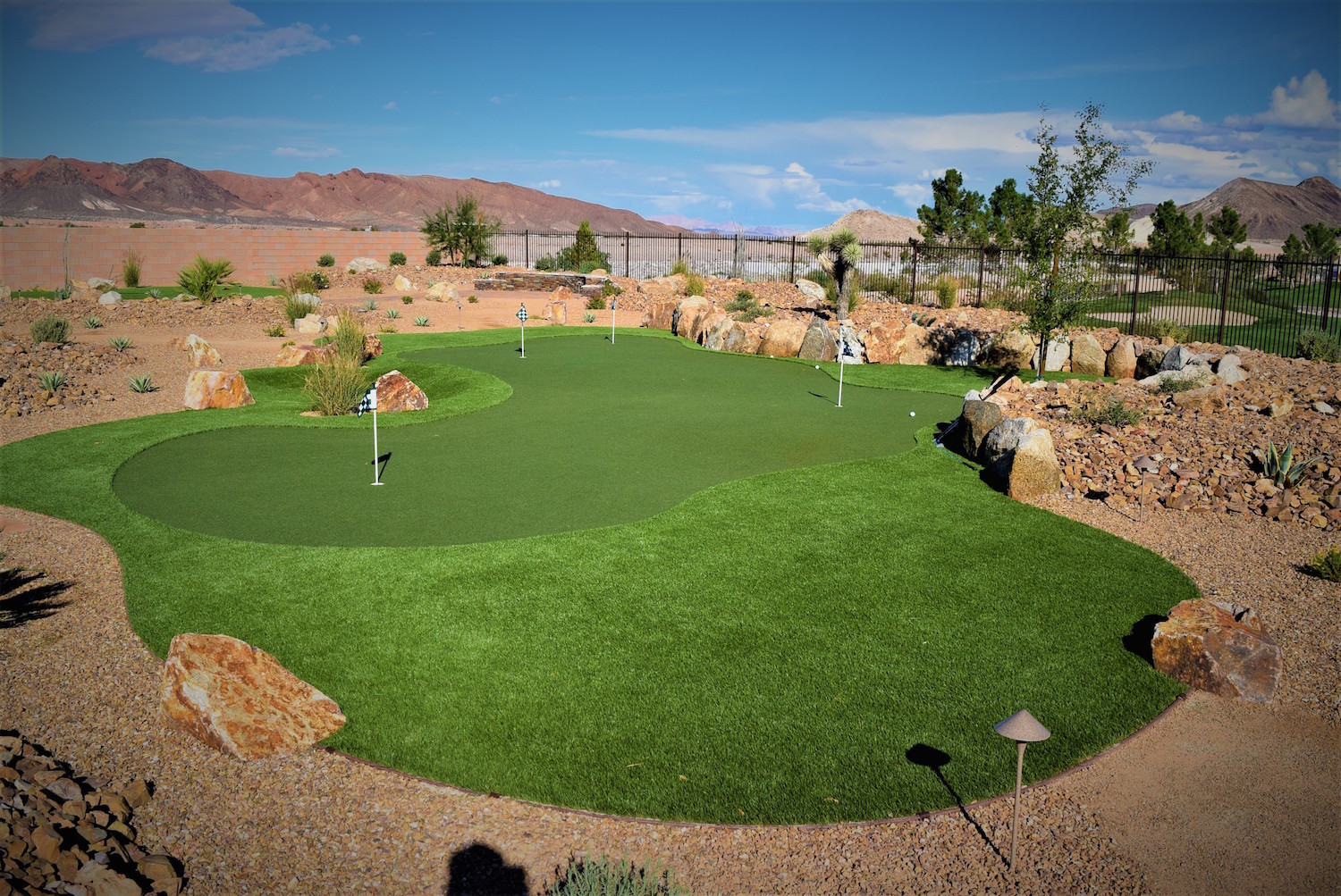 MAC Landscaping Luxury Landscape Design & Putting Greens