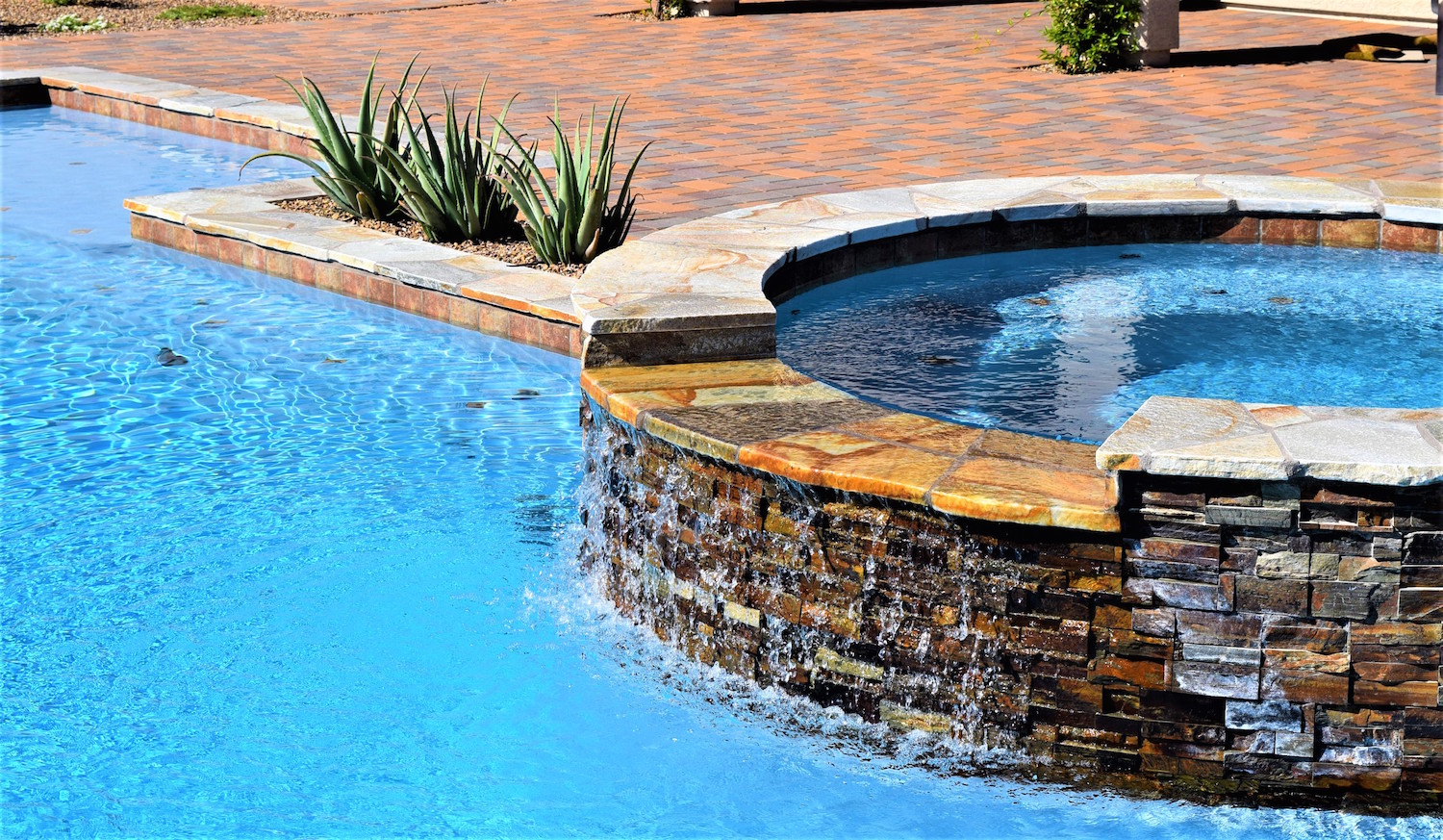 MAC Landscaping Luxury Landscape Design & Putting Greens