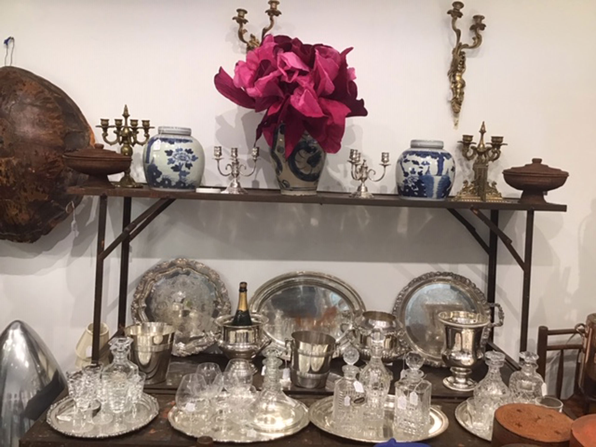 Macleay Concept Store Antique & vintage homewares, furniture, fashion