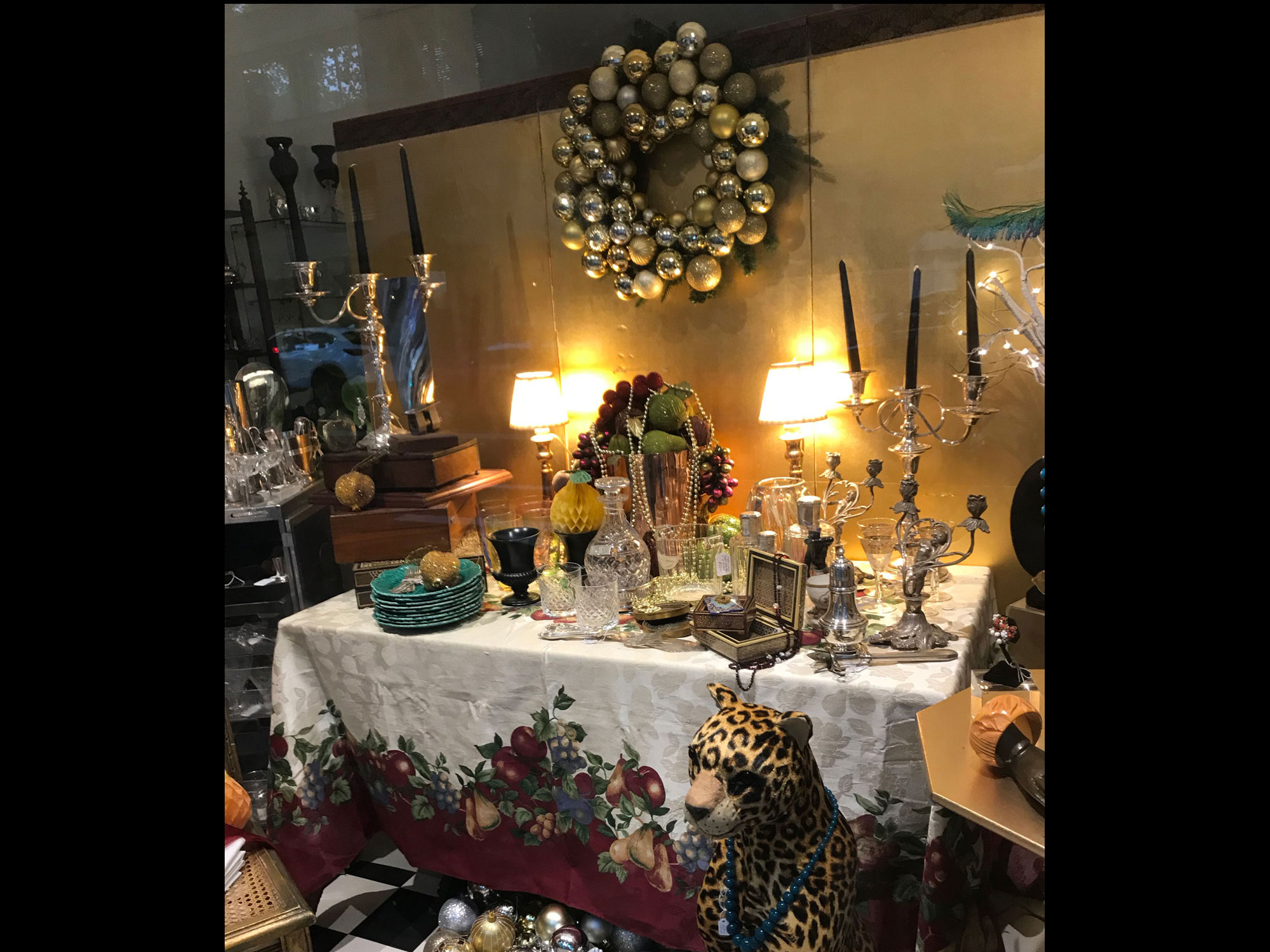 Macleay Concept Store Antique & vintage homewares, furniture, fashion