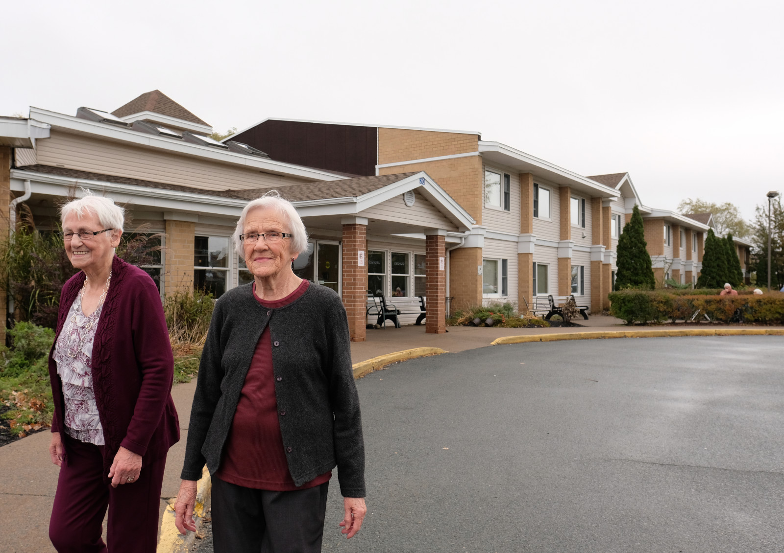 MacLeod Cares Windsor Retirement Living MacLeod Cares It’s What We Do!