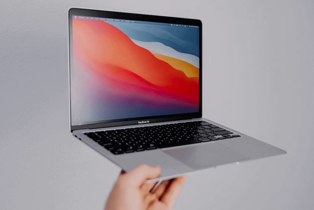 How Much Does a MacBook Air (M1 / M2) Weigh?