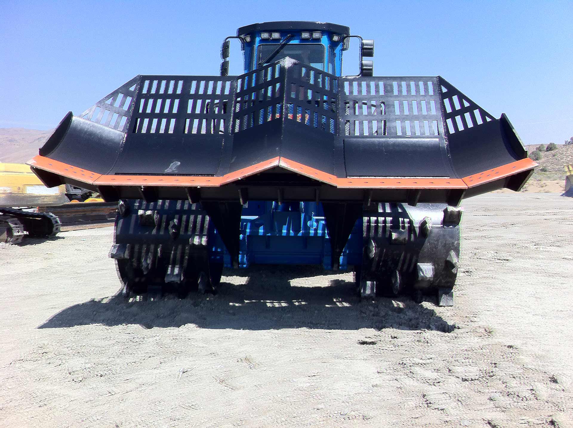 SemiU & MBlade Dozer Blades Parts & Attachments Macpactor