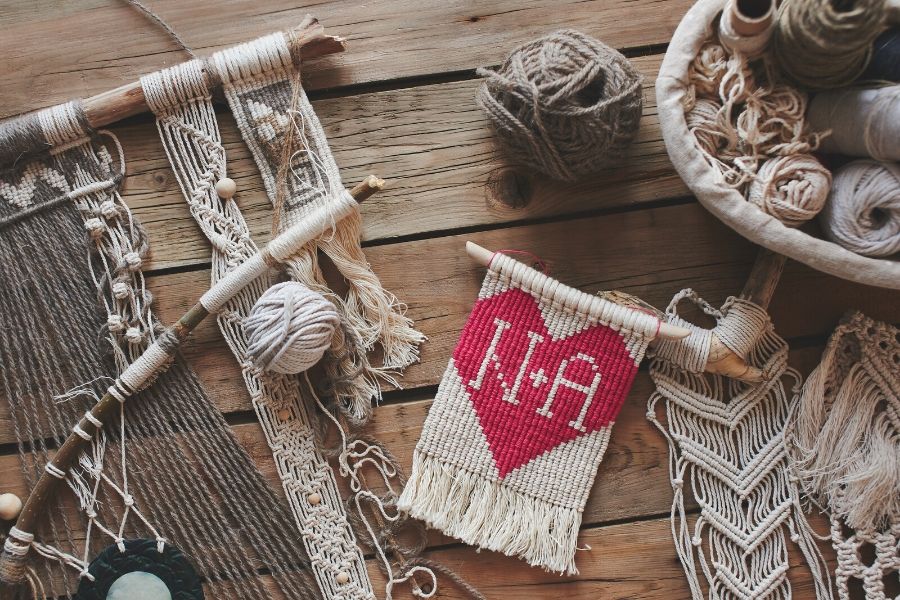 10 Fun &amp; Easy DIY Macrame Projects for Bookworms Macrame for Beginners