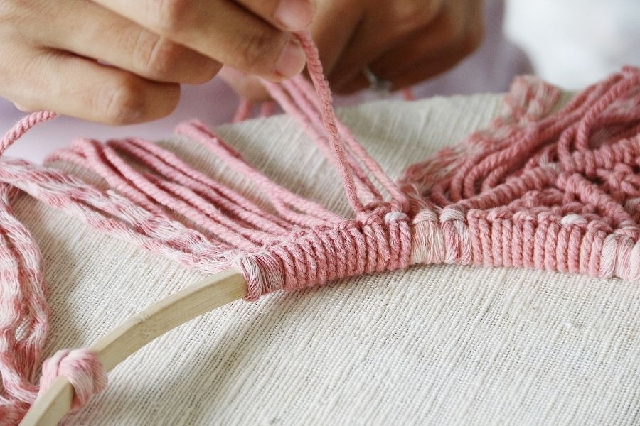 15 Easy Modern Macrame Patterns for Hoop & Ring Projects Macrame for