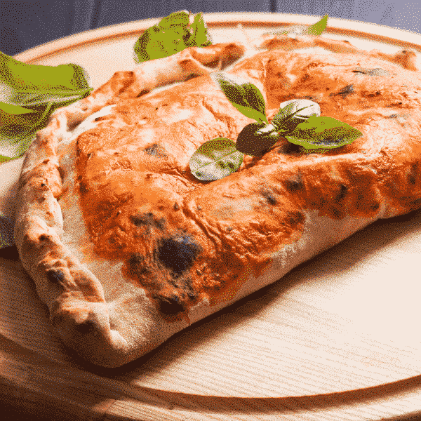 Macrigi Marketplace • Italian dinner CALZONE BOX