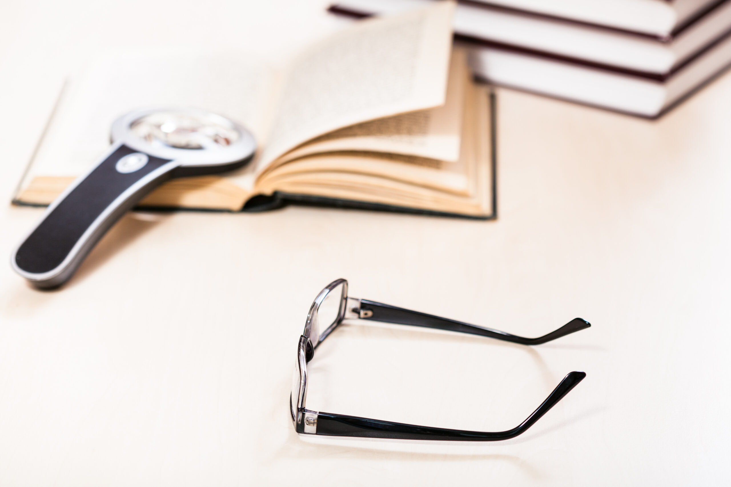 Reading Glasses for Macular Degeneration and Low Vision Macular