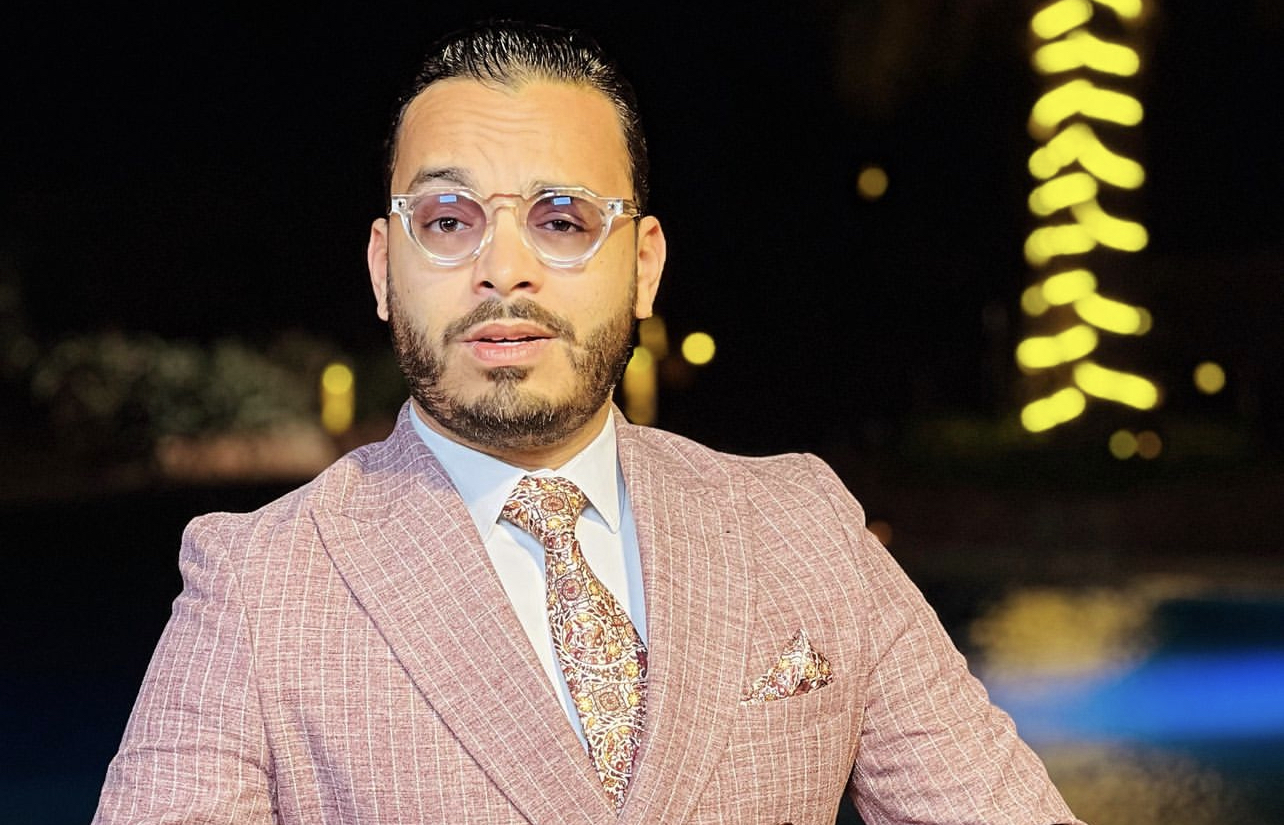 رشيد رفيق يُنهي كتابة أول سيناريو سينمائي ويستعد لجولة فكاهية رشيد رفيق يُنهي كتابة أول سيناريو سينمائي ويستعد لجولة فكاهية