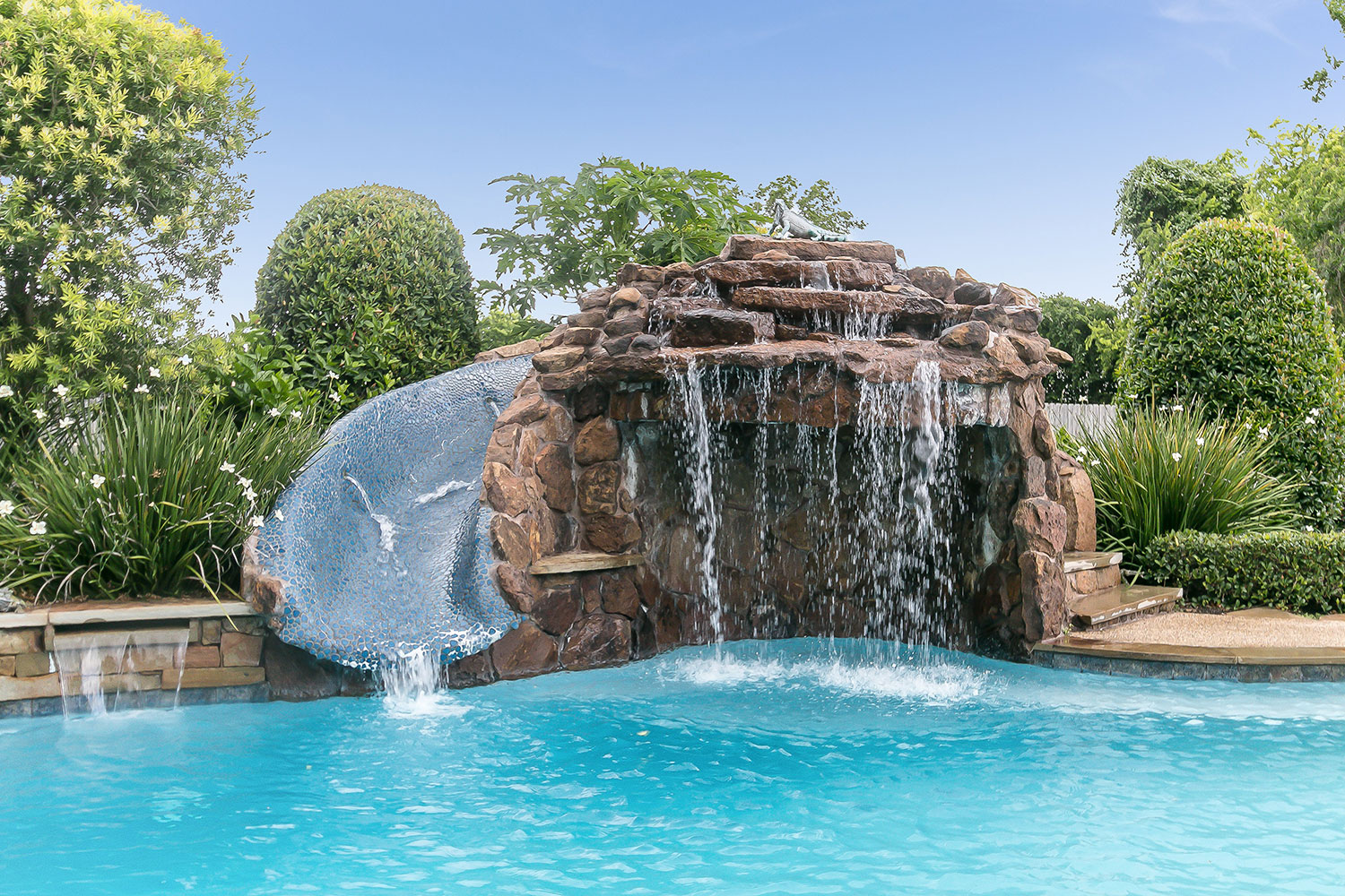 Crescent Spur Residence Maddox Custom Pools & Landscaping